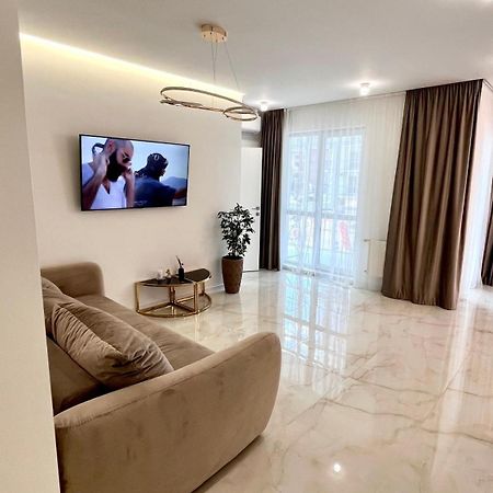 Жк Great Britain Apartment 리비프 외부 사진