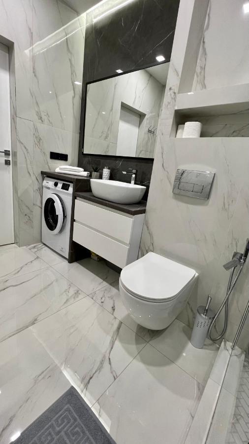 Жк Great Britain Apartment 리비프 외부 사진